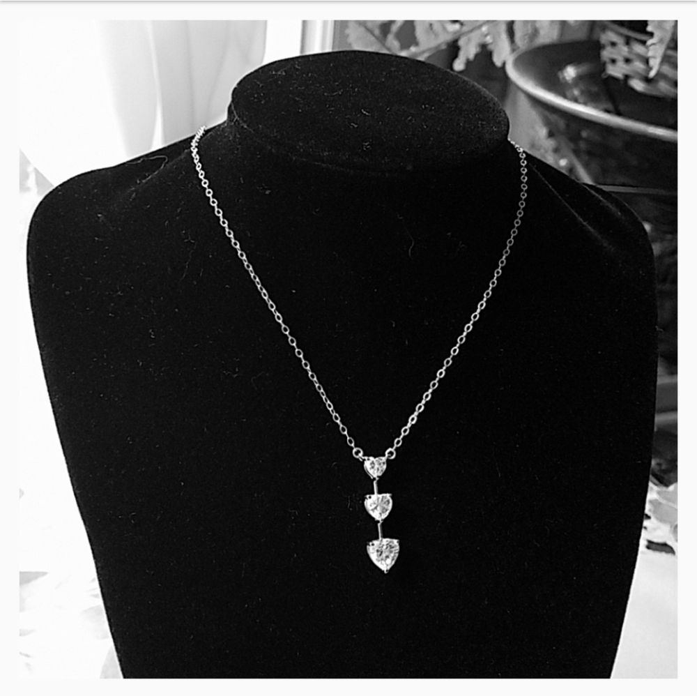 Graduated heart sterling necklace